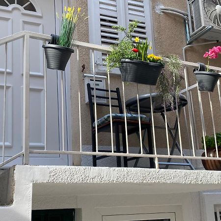 מאקרסקה Apartments Calla מראה חיצוני תמונה