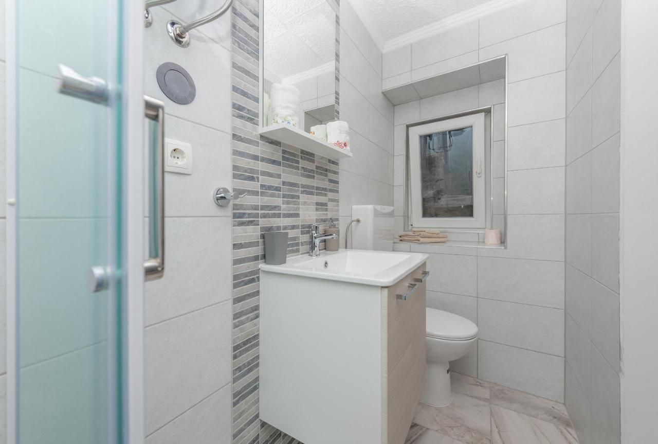 מאקרסקה Apartments Calla מראה חיצוני תמונה