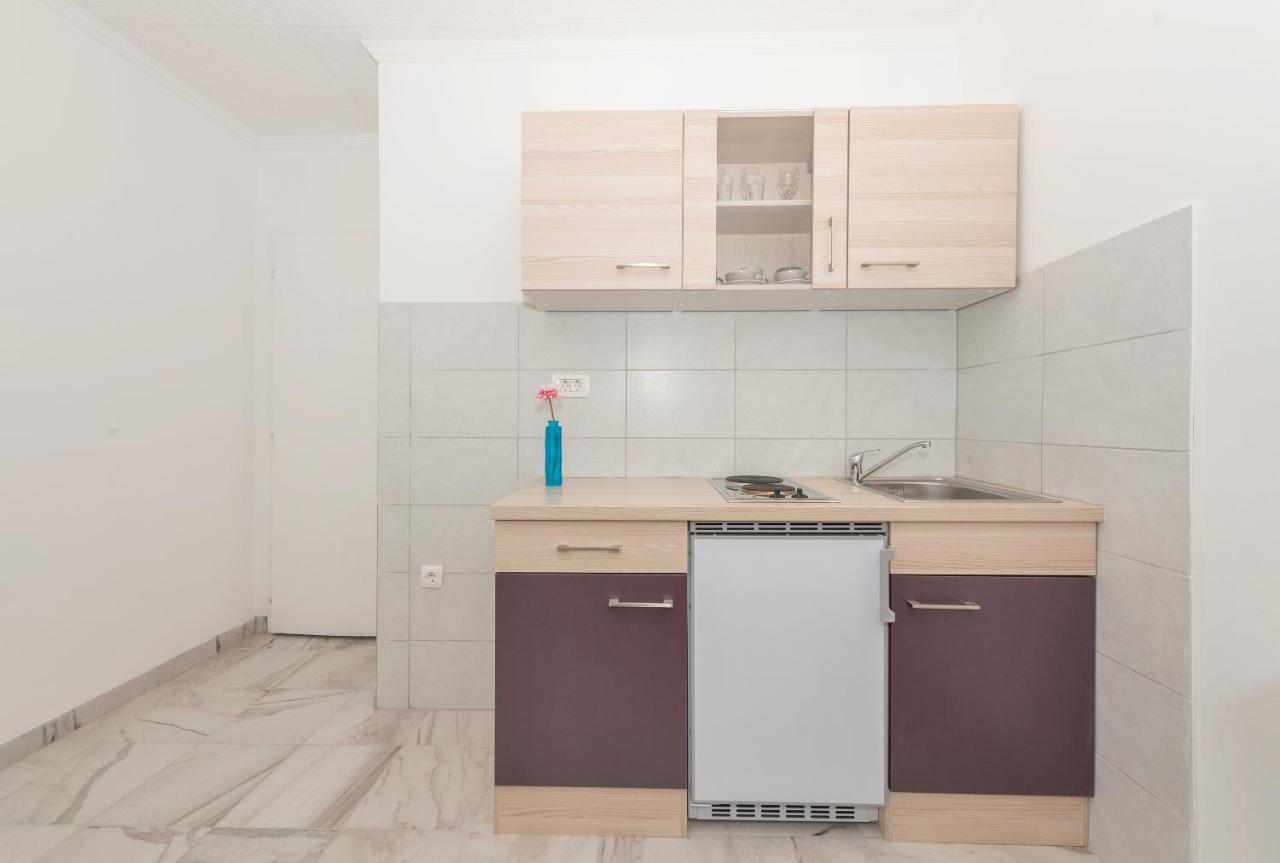 מאקרסקה Apartments Calla מראה חיצוני תמונה