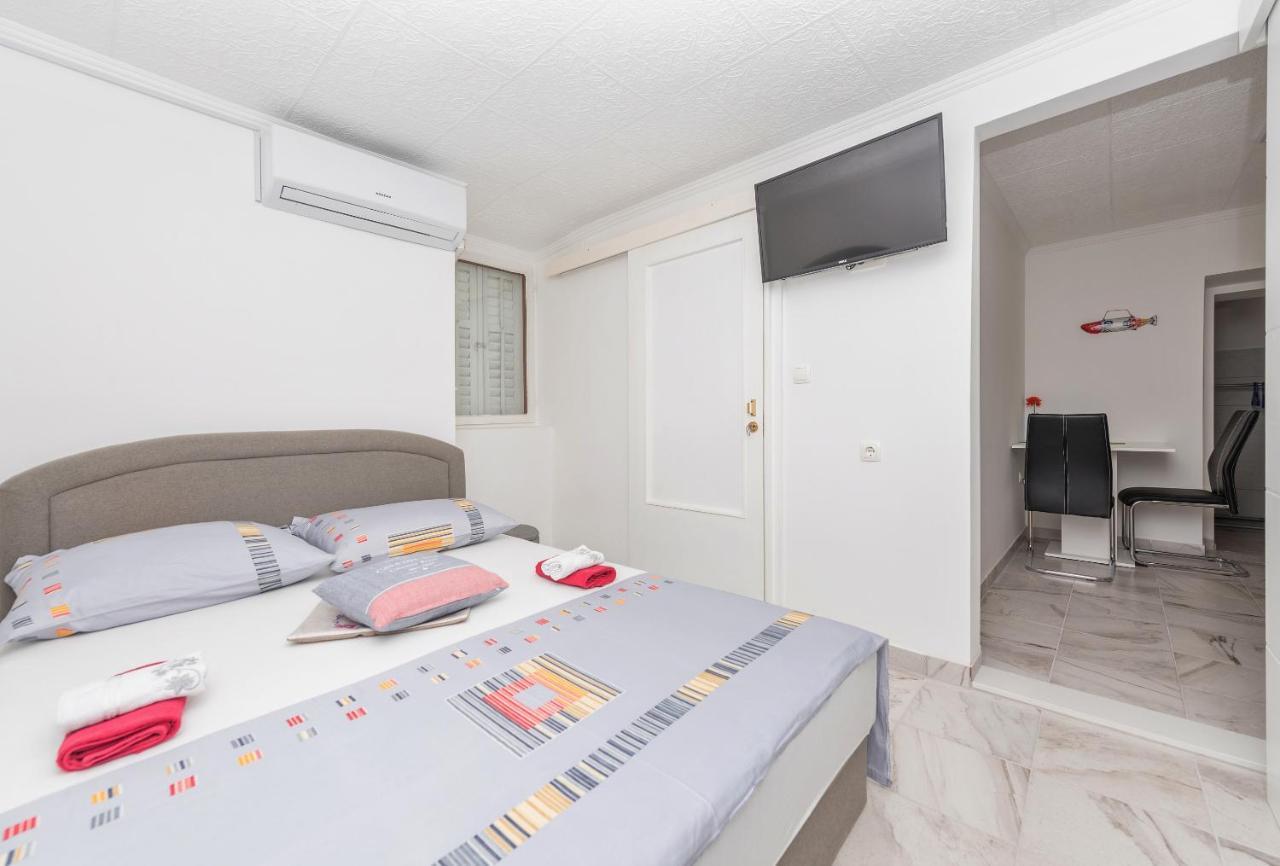 מאקרסקה Apartments Calla מראה חיצוני תמונה