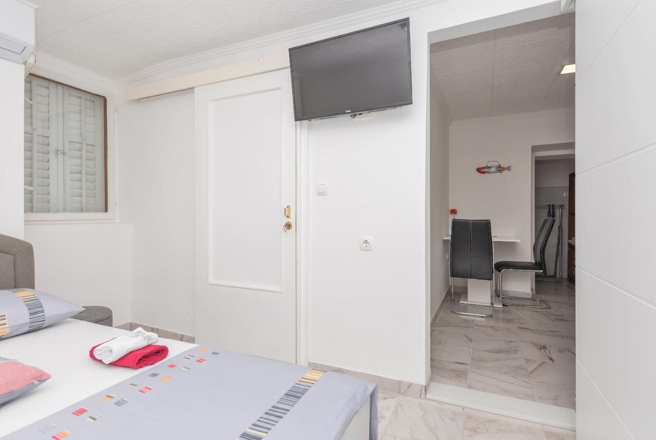מאקרסקה Apartments Calla מראה חיצוני תמונה