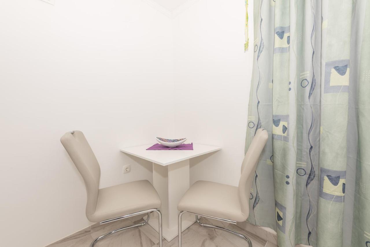 מאקרסקה Apartments Calla מראה חיצוני תמונה